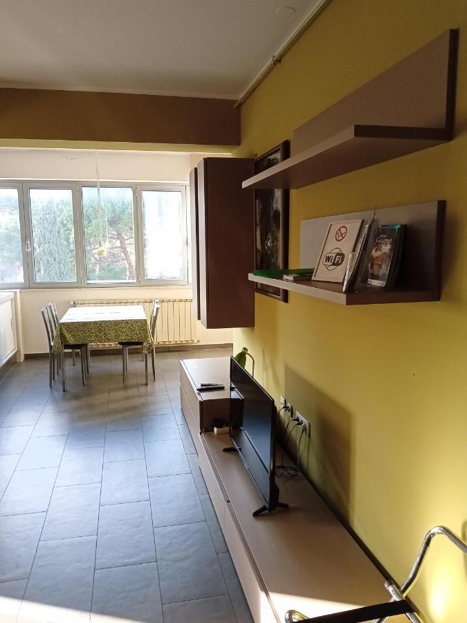 Apartment Laura Pula Buitenkant foto
