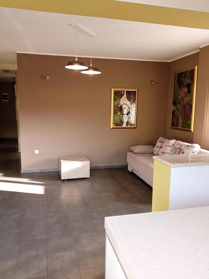 Apartment Laura Pula Buitenkant foto
