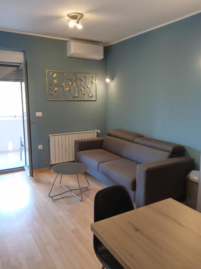 Apartment Laura Pula Buitenkant foto