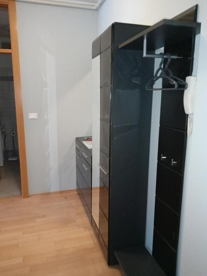 Apartment Laura Pula Buitenkant foto