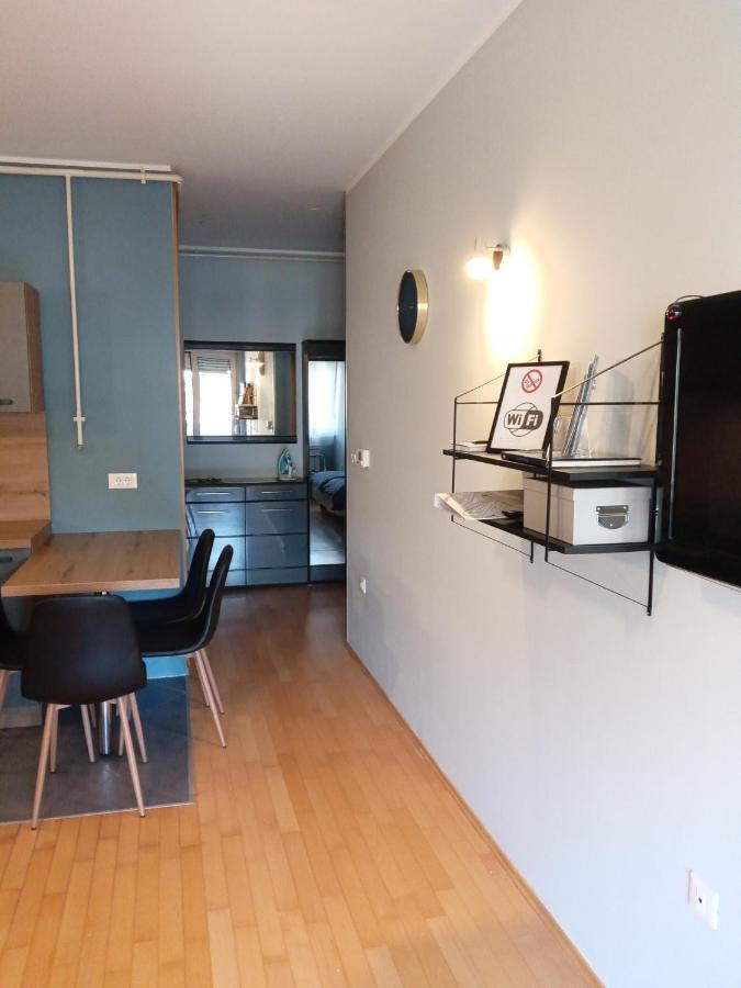 Apartment Laura Pula Buitenkant foto