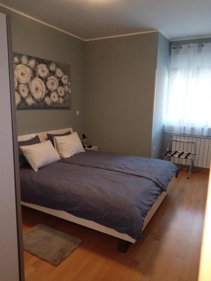 Apartment Laura Pula Buitenkant foto